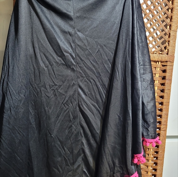 Halloween Poncho - Picture 2 of 5